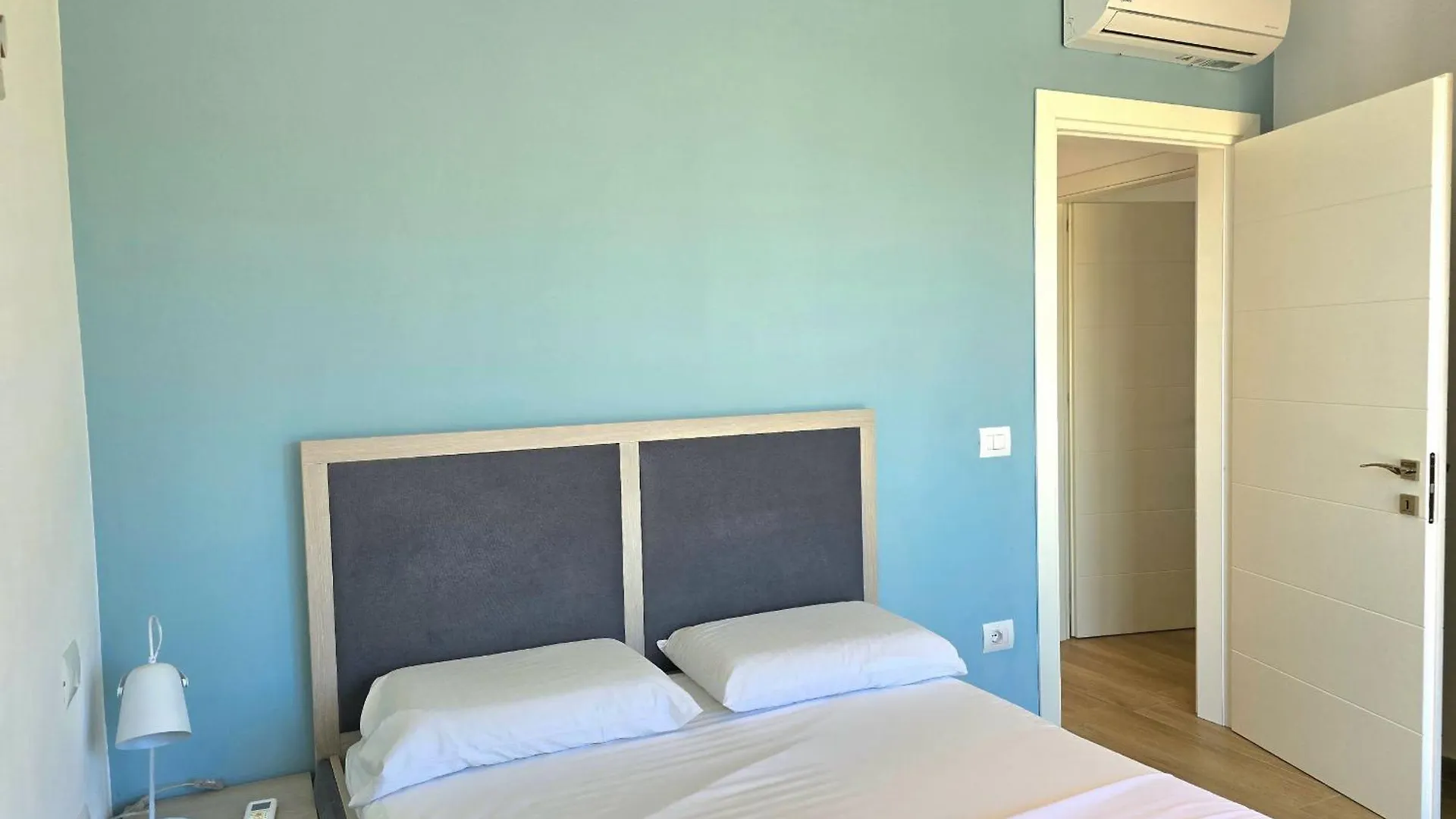 Durrës Perla Modern Penthouse 217 아파트